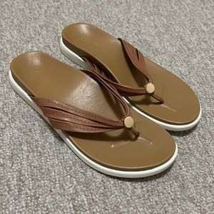 Vionic Flip Flops